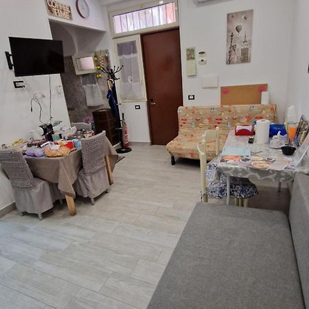 Appartamento Intero Casa Vacanze Espo Nápoles Exterior foto