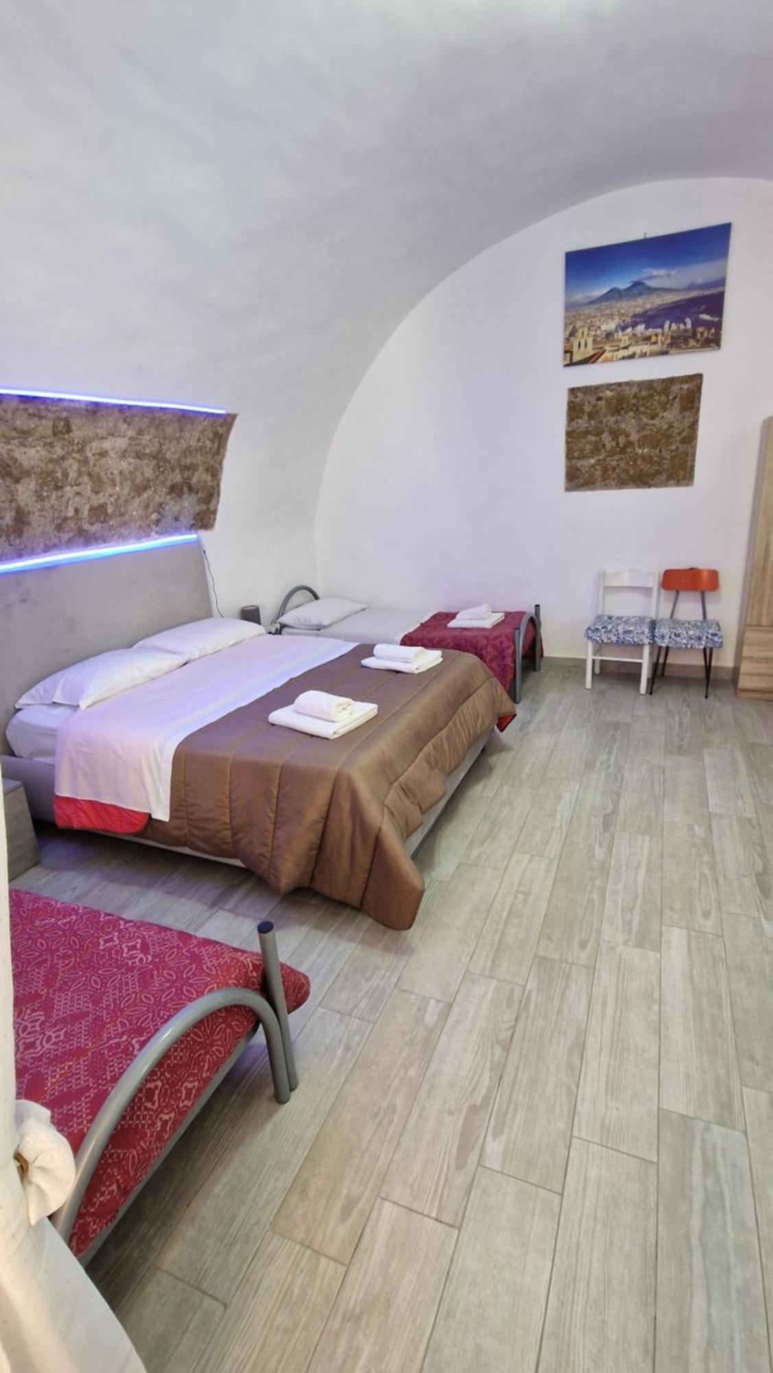 Appartamento Intero Casa Vacanze Espo Nápoles Exterior foto